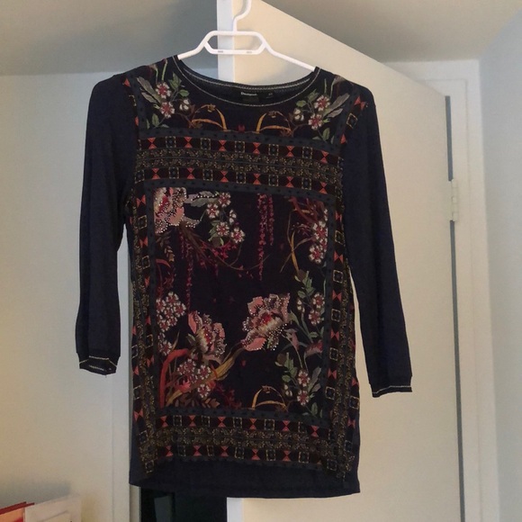 Desigual top XS - Picture 1 of 3